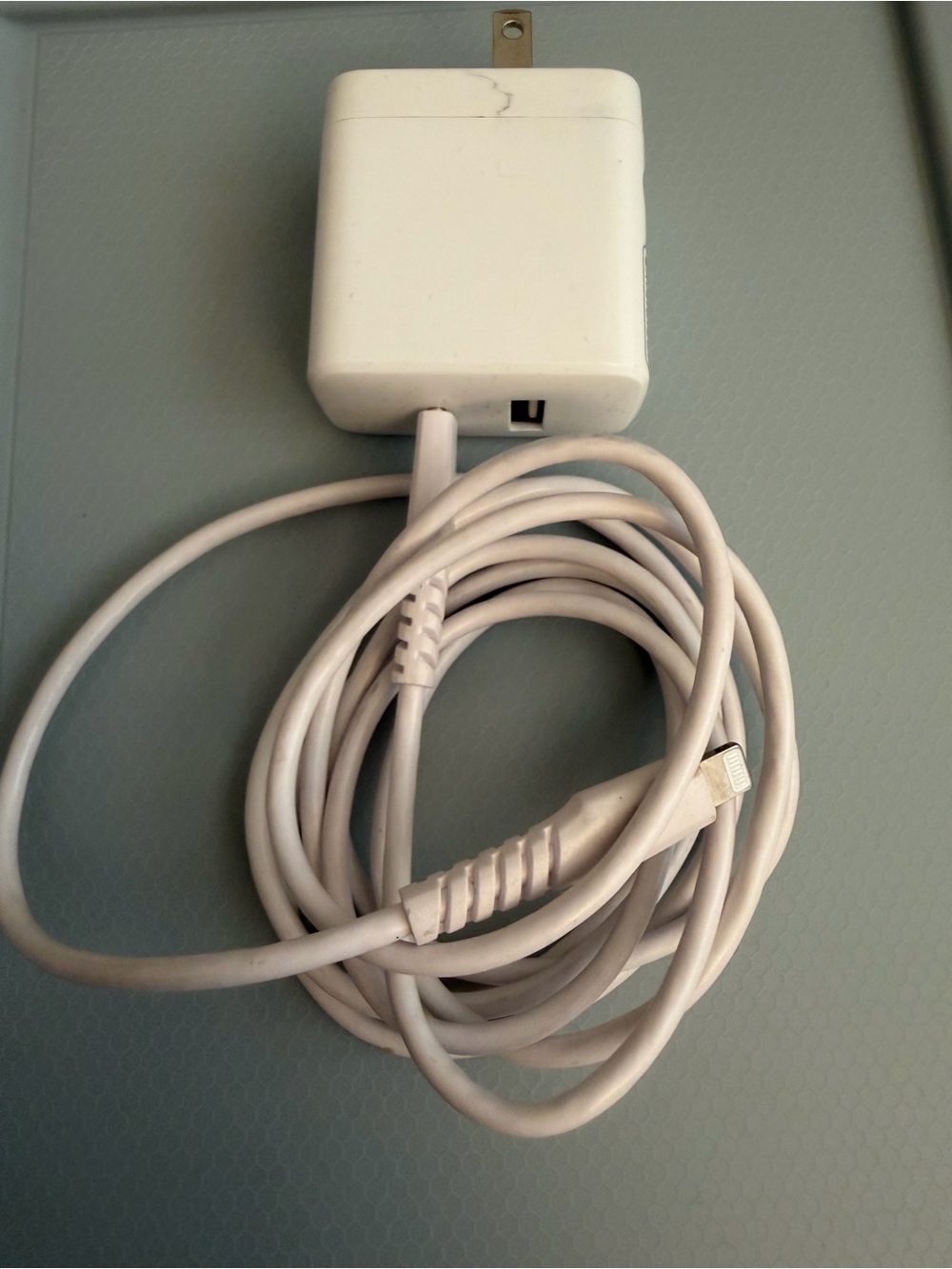 White Tablet Charging Adapter with Lightning Cable